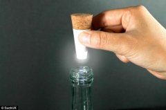 设计：瓶塞LED灯